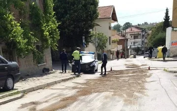 Зъболекар с Мерцедес отнесе патрулка