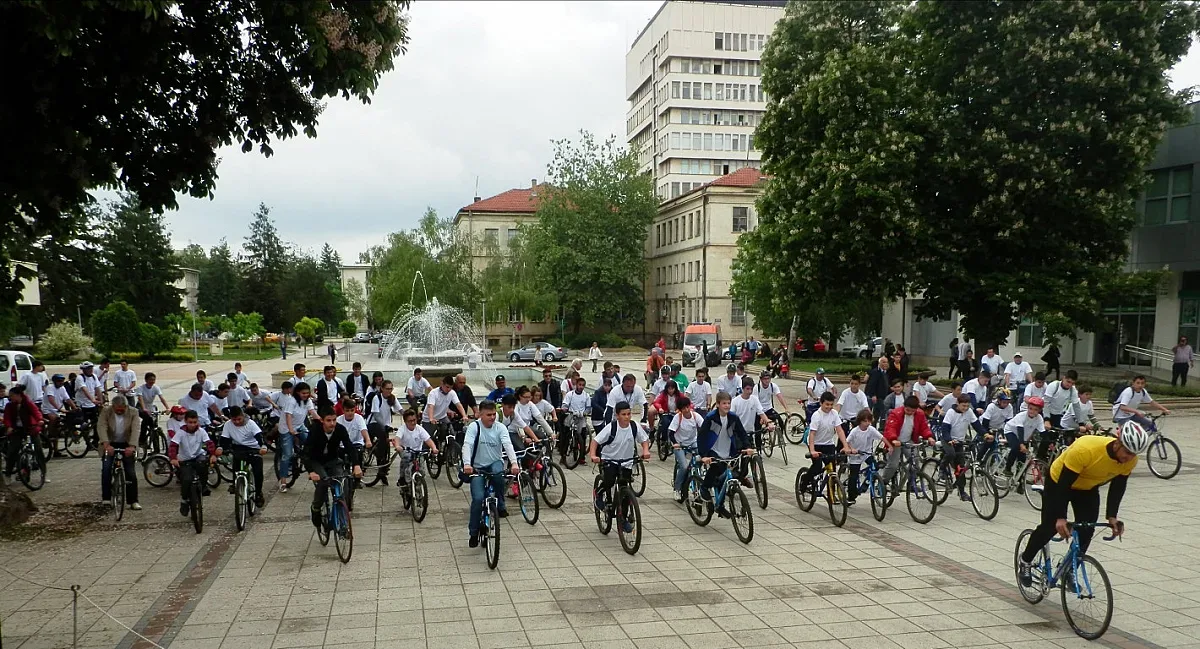 Отбелязват с велообиколка Деня на Европа в Разград
