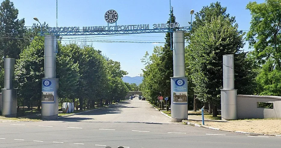 Голям завод набира хора за работа и стаж