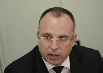 Разпитват Порожанов по делото срещу Миню Стайков
