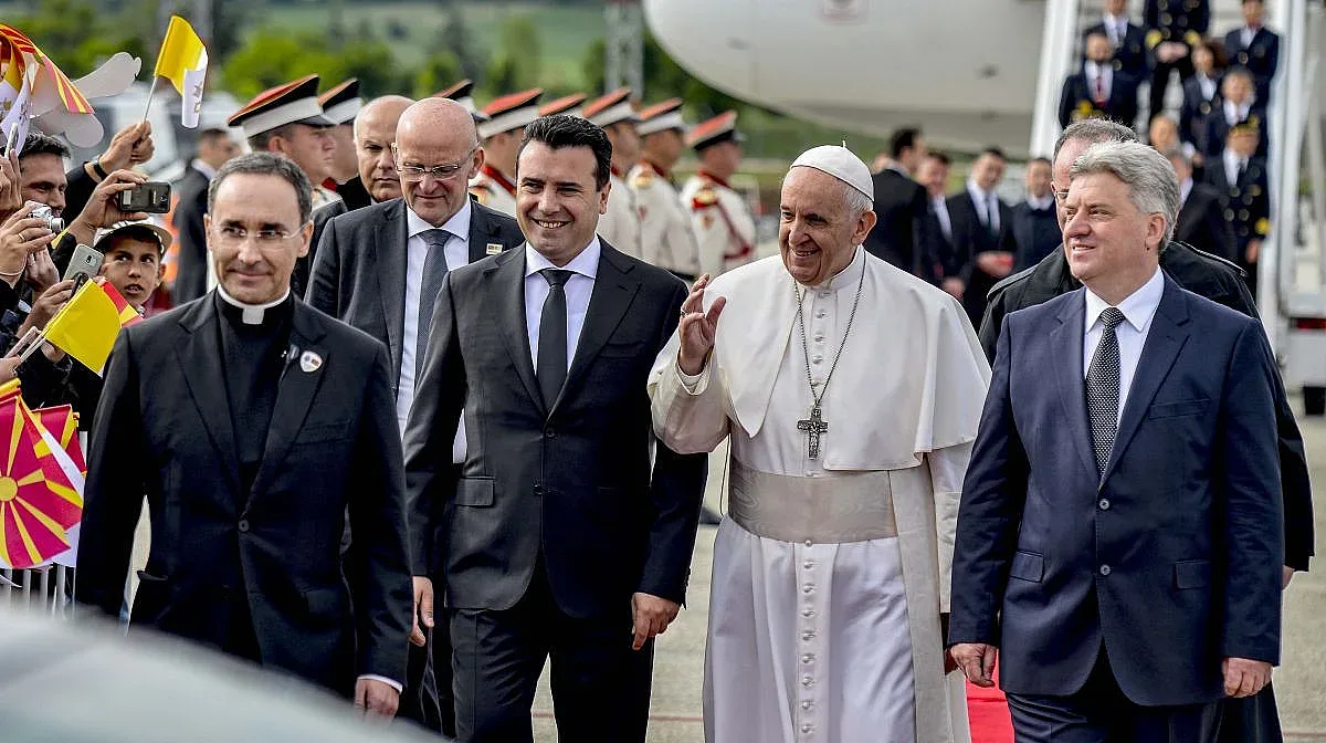 И Македония била мост между Изтока и Запада