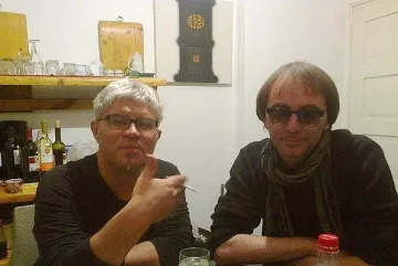 Графици леят страсти по Зелда на Елин Рахнев