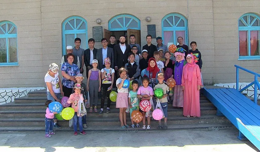 Свещеният за мюсюлманите месец Рамазан започва от днес