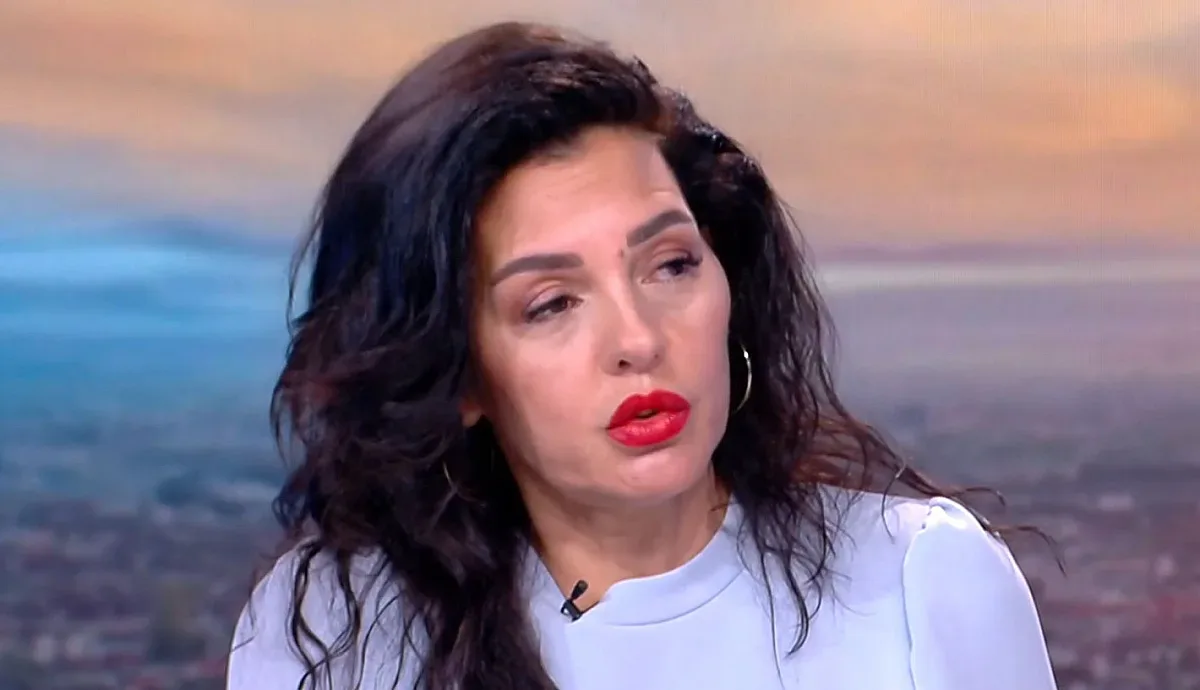 Политоложка хвърли бомбата! Посочи връзката между Теодора Георгиева и ПП