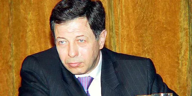 Какво има в куфарчето на папската охрана