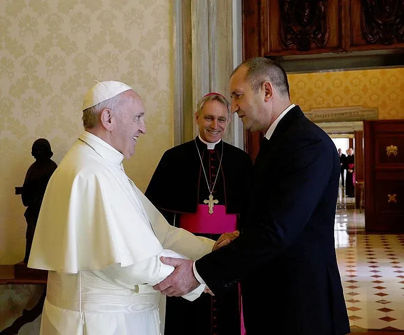 Радев: Призивът за мир ще отекне по света /СНИМКИ/