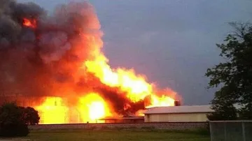 Мощен взрив в химически завод в Илинойс