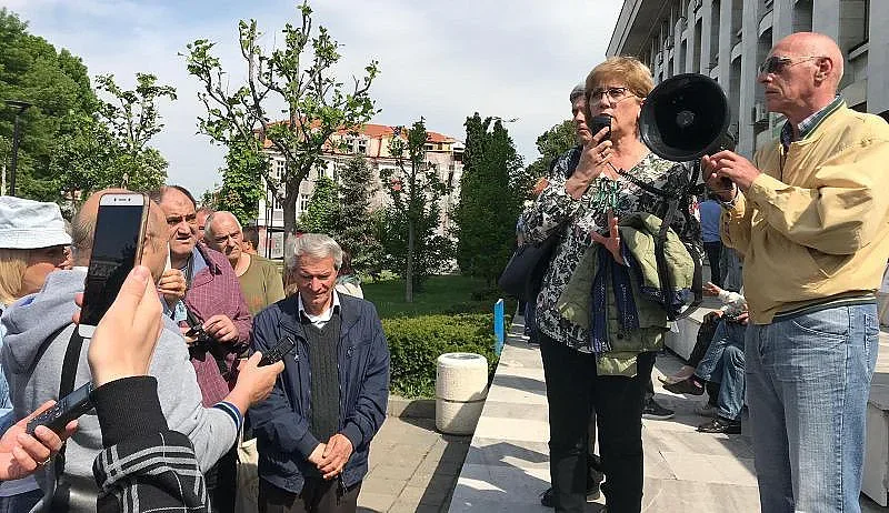 Агроминистерството решава проблеми на пчеларите