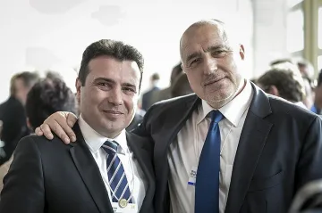 Борисов и Заев се поздравиха за Великден