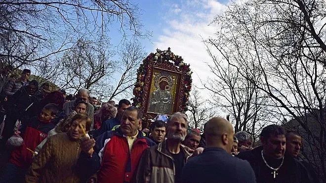 Хиляди отиват към Бачковския манастир