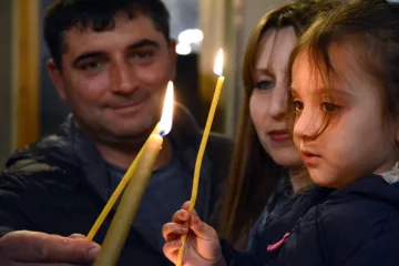 36% вярват в Бог, 46% - в собствените си сили