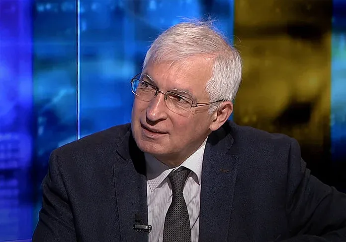 Дуранкев: 5 г. данъчна ваканция за висшисти