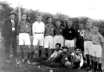 Етър празнува 95 години днес