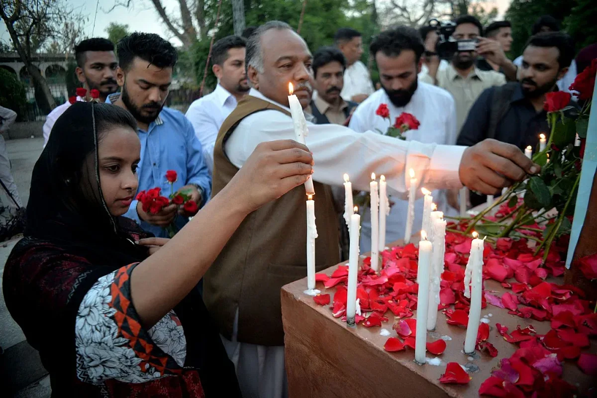 Увеличават се жертвите на атентатите в Шри Ланка