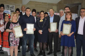 Първа награда за учители в Угърчин