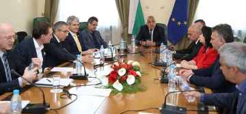 Бойко, бизнес и синдикати обсъдиха цената на тока