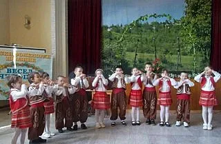 “Изворът да не пресъхва“ събира над 400 деца на Цветница