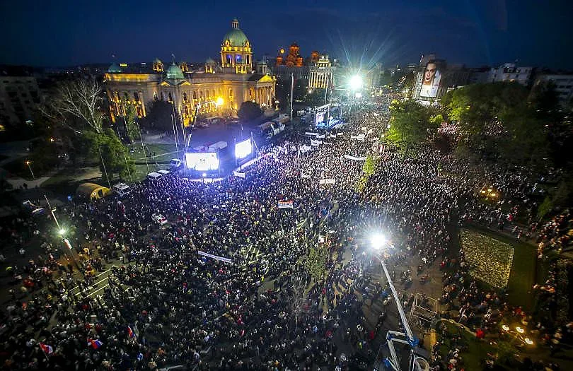 Митинг в Белград подкрепи президента Вучич