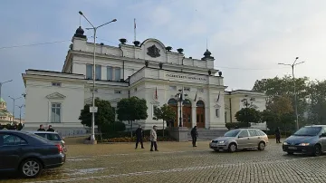 Без пленарни заседания седмица преди евровота