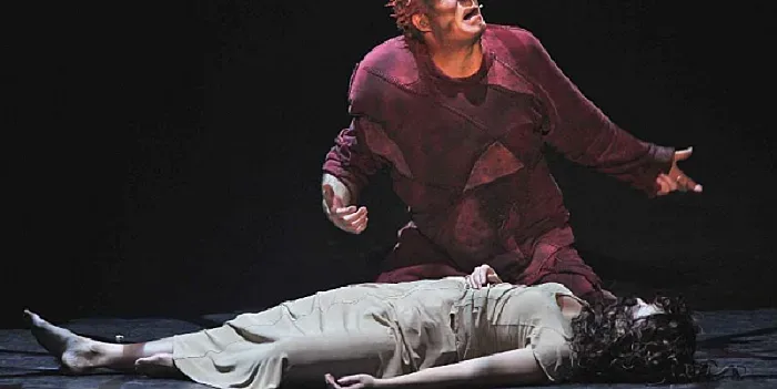 Бум на продажбите на мюзикъла "Нотр Дам де Пари" след пожара