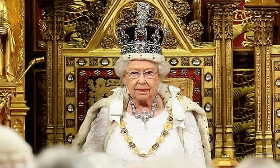 Мей може да отложи речта на Елизабет II