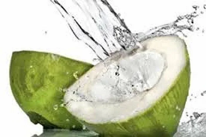 Полезните свойства на кокосовата вода