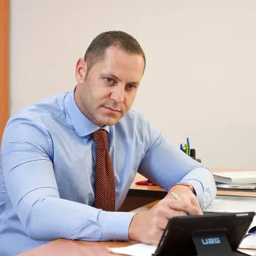 Манолев: Ловът на вещици е плашещ