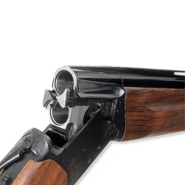 Иззеха от частен дом незаконно оръжие и боеприпаси