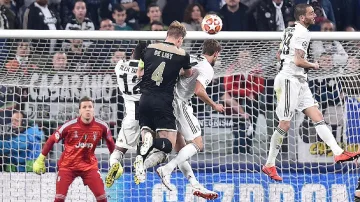 Аякс изхвърли и Ювентус