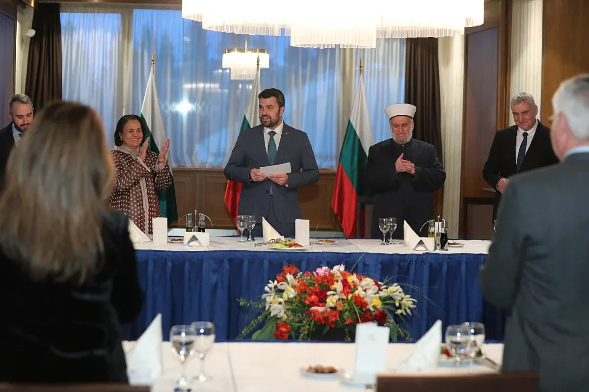 Георг Георгиев даде ифтар за посланиците на арабските държави