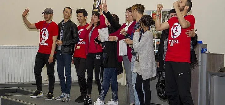 Златната маска отпътува за Варна