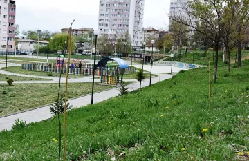Паркът в квартал „Еленово“ с моделна градинка на Биоразнообразието
