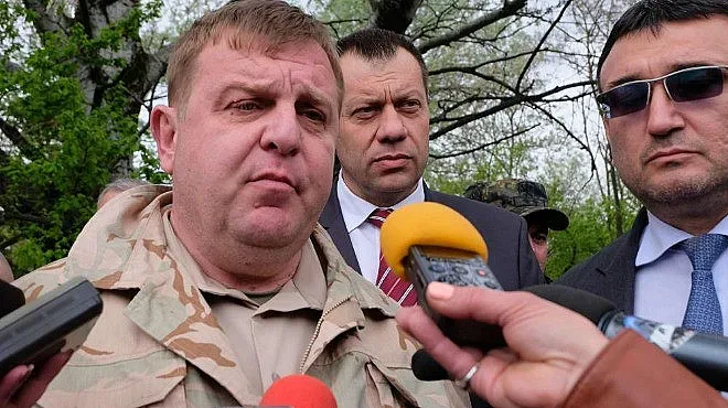 Каракачанов събира шефове от МВР за Габрово