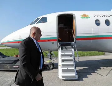 Фалконът на Борисов спука гума (ОБНОВЕНА)