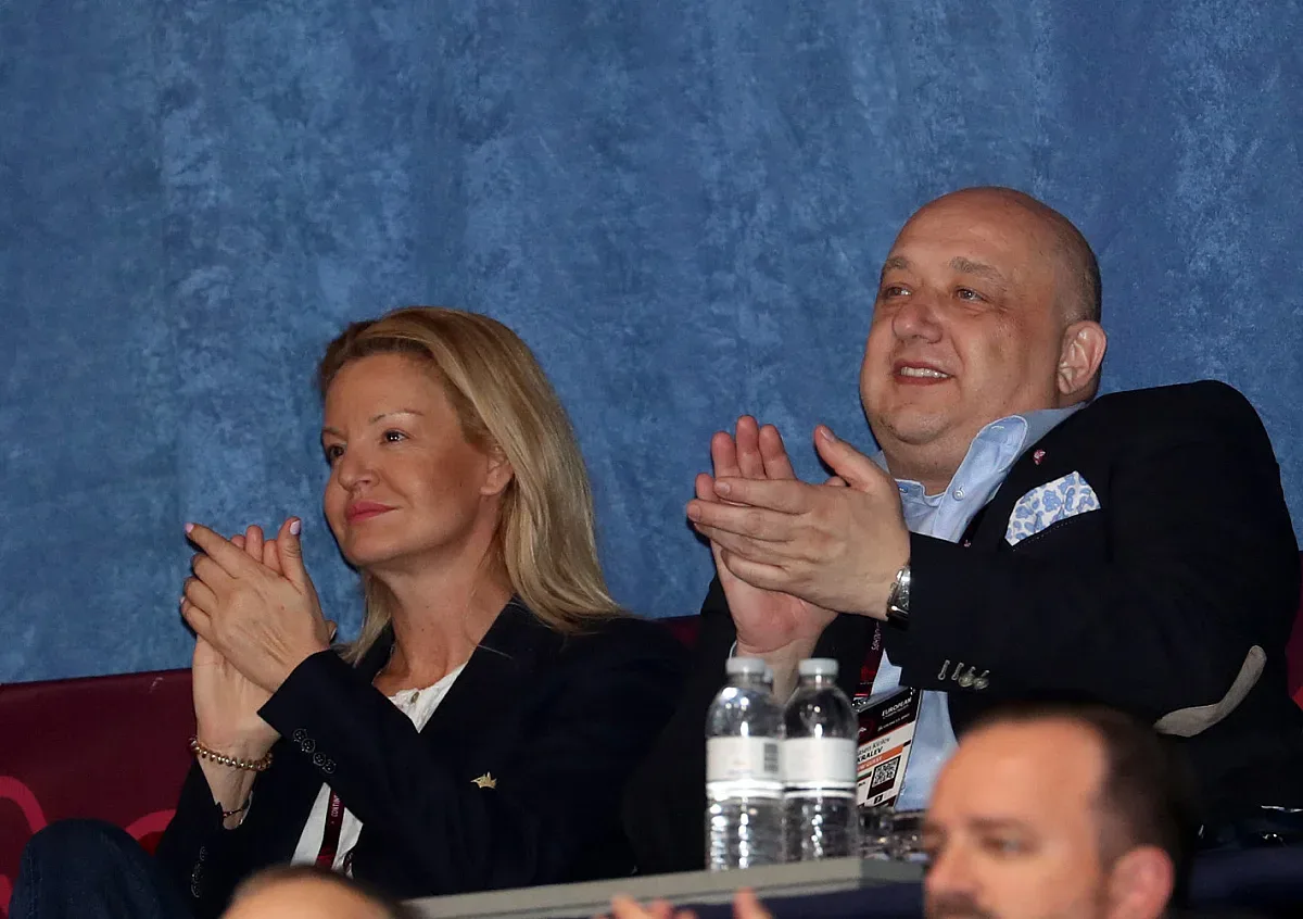 Кралев и Костадинова гости на европейското по борба