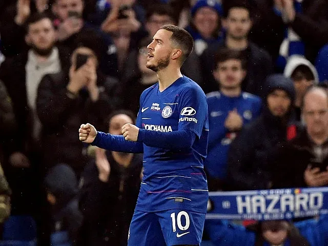 Азар качи Челси на третото място