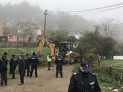 Събарят 54 незаконни къщи в Стара Загора