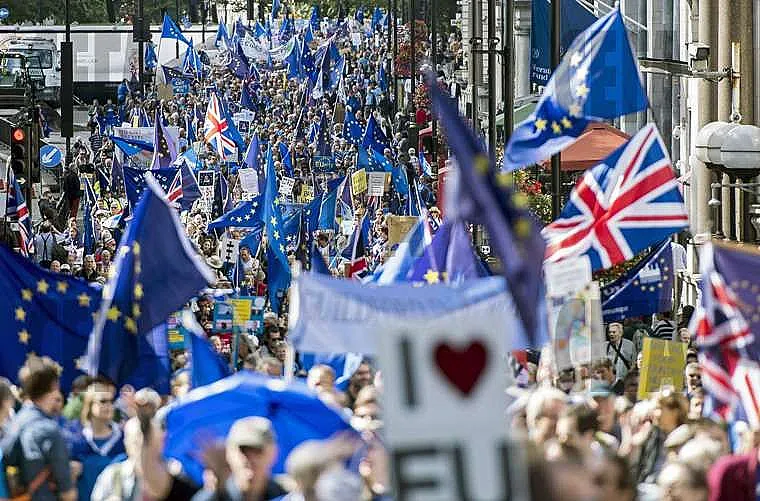 В Полша политиците се плашат с Брекзит