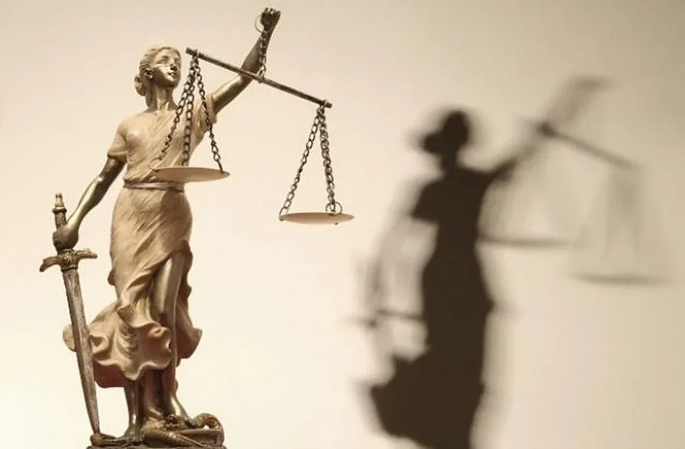 Съдът отмени уволнението на полицая от Харманли