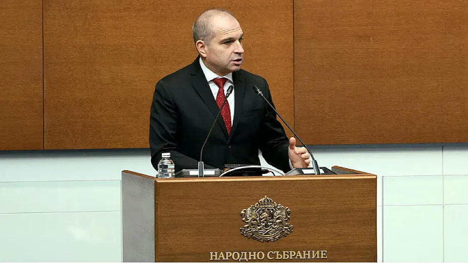 Важно от министър Караджов за летище Пловдив