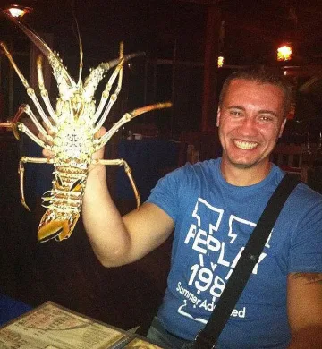 Автоапашът Миро Боксьора се гръмна заради борчове