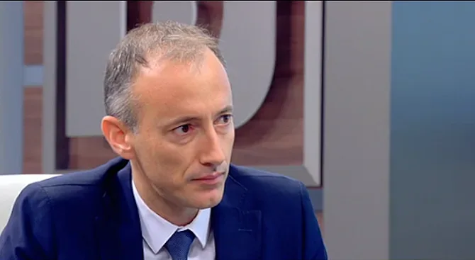 Ученици от Шумен са министър и посланик за един ден