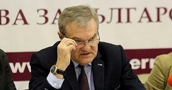 Петков: Искам да предупредя Борисов за Кинтекс