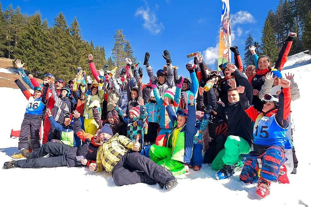 Радо Янков отново направи състезание по сноуборд