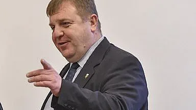 Каракачанов: Турция да не ни вкарва в предизборната си кампания