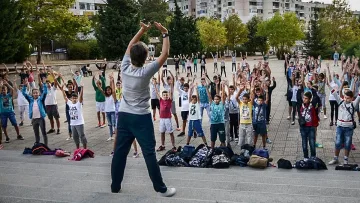 Учителка върна физзарядката преди часовете