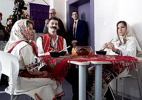 Как те­а­тъ­рът вле­зе в час по би­о­ло­гия