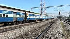 Повече от 50 ранени при влакова катастрофа в Италия