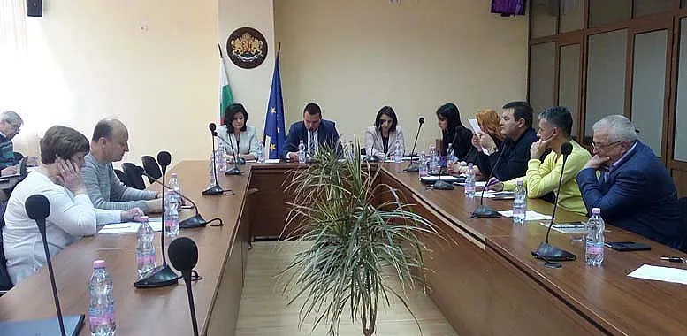 В Кърджали не се разбраха кой да оглави РИК за евровота
