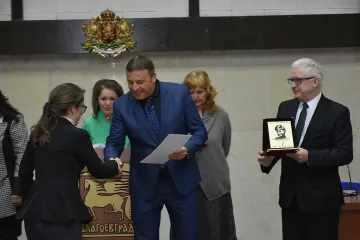 Отличиха журналисти в конкурса "Сърце и слово срещу наркотиците"